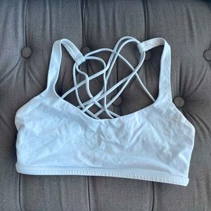 Lululemon free to be wild bra